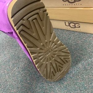 Short Purple Uggs